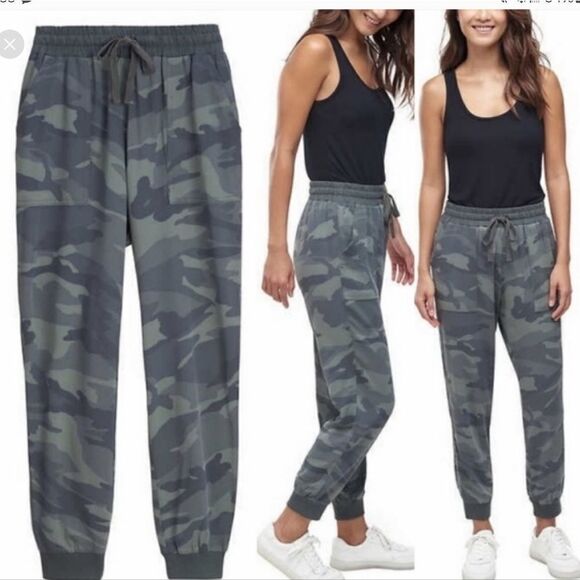 Splendid camo soft knit joggers - Picture 1 of 8